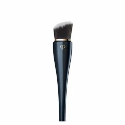 New 🔔 Clé De Peau Beauté High Coverage Foundation Brush ⌛